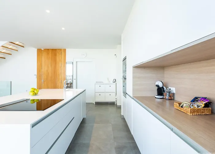 Eva * Callao Salvaje